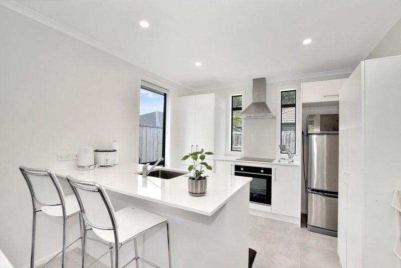 30A Pakanga Grove, Pyes Pa, Tauranga - Carousel 2