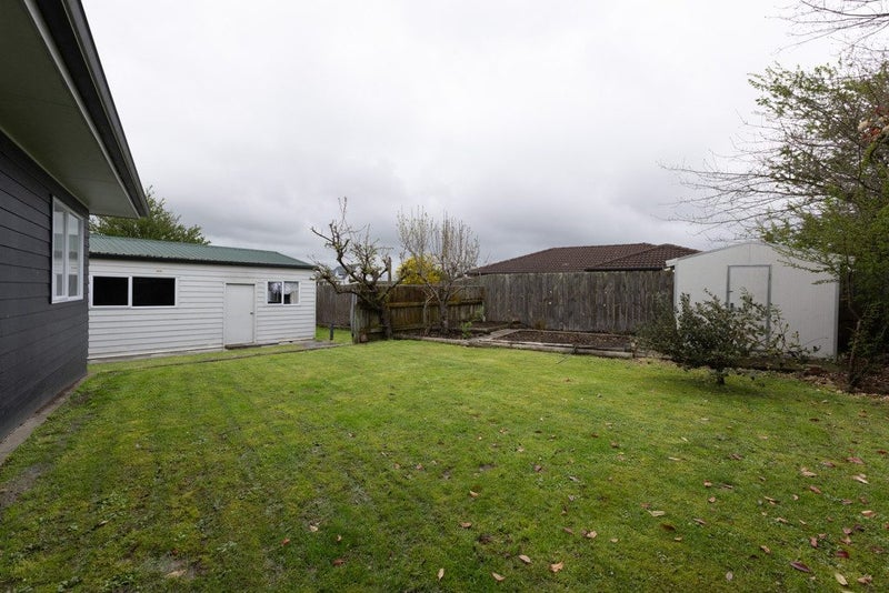 7 Mountfort Grove, Feilding, Feilding - Carousel 13