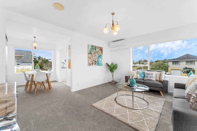 1/60 Stanniland Street, Sunnyhills, Auckland - Carousel 1