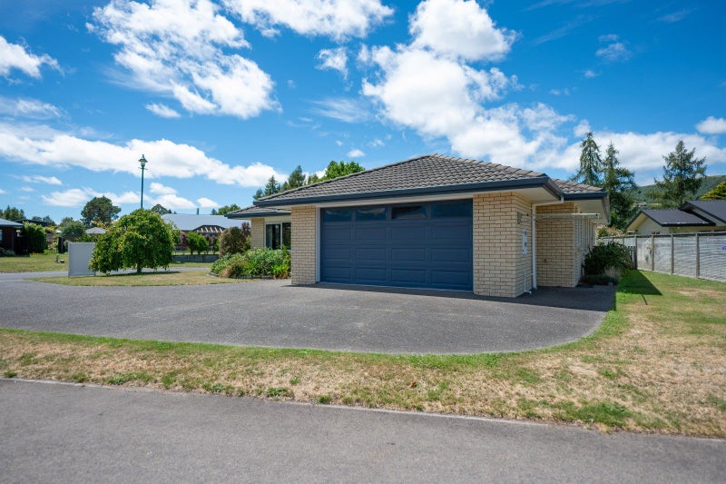 4 Lakemere Way, Kinloch, Taupō - Carousel 2