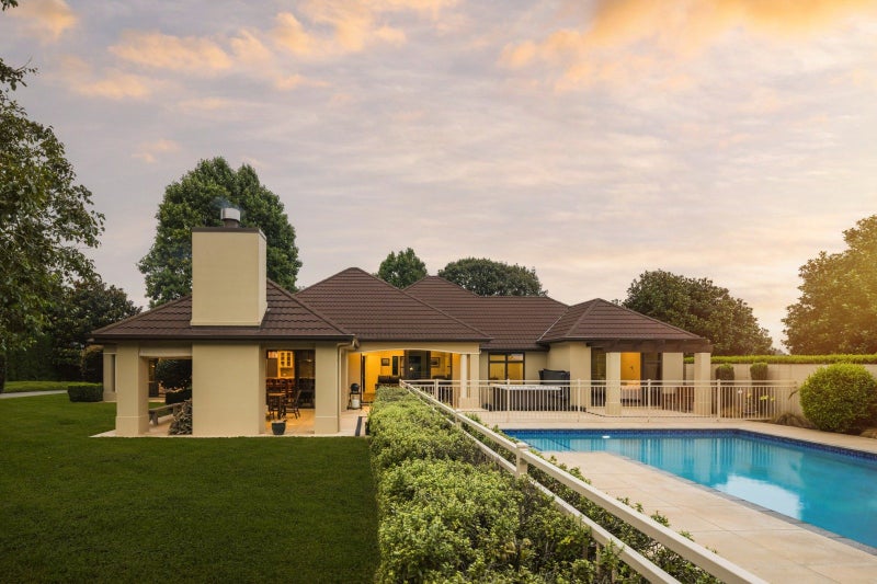 4 Parklea Dr, Tamahere, Hamilton - Carousel 1