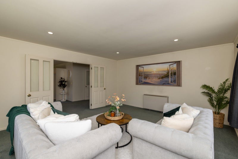 22 Kowhai Grove, Raumati Beach, Paraparaumu - Carousel 2