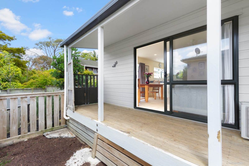 15A Wilson Road, Glen Eden, Auckland - Carousel 2