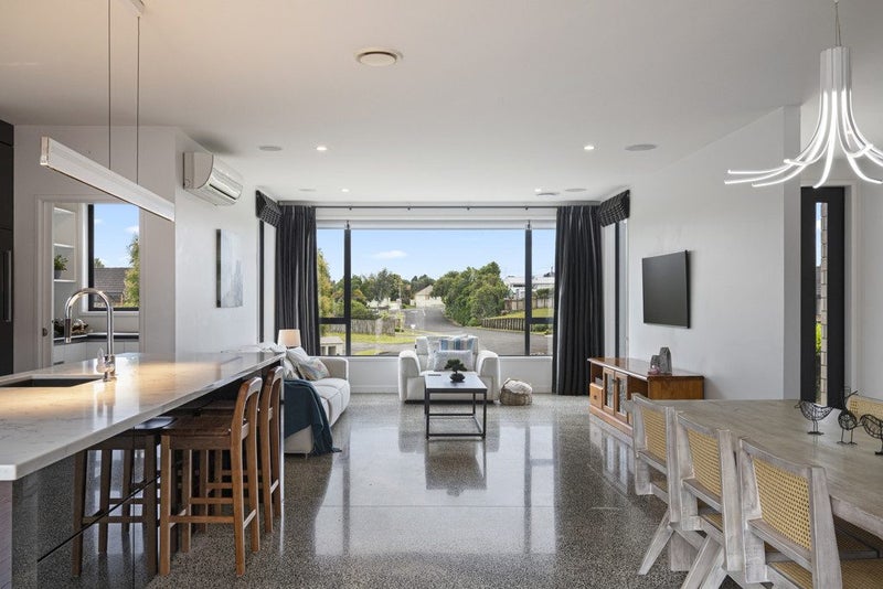 18 Merlot Place, Te Kauwhata, Te Kauwhata - Carousel 1