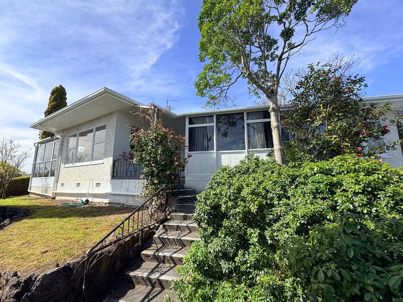 6 Nigel Street, Havelock North, Havelock North - Carousel 1