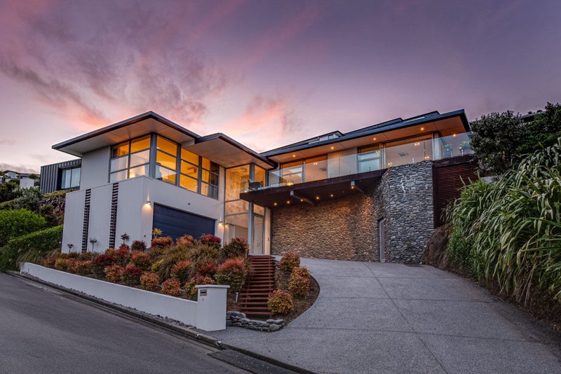 6 Challenger Lane, Redcliffs, Christchurch - Carousel 1