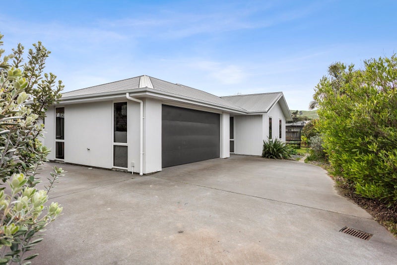 6 Hamilton Drive, Wainui, Gisborne, Gisborne - Carousel 2