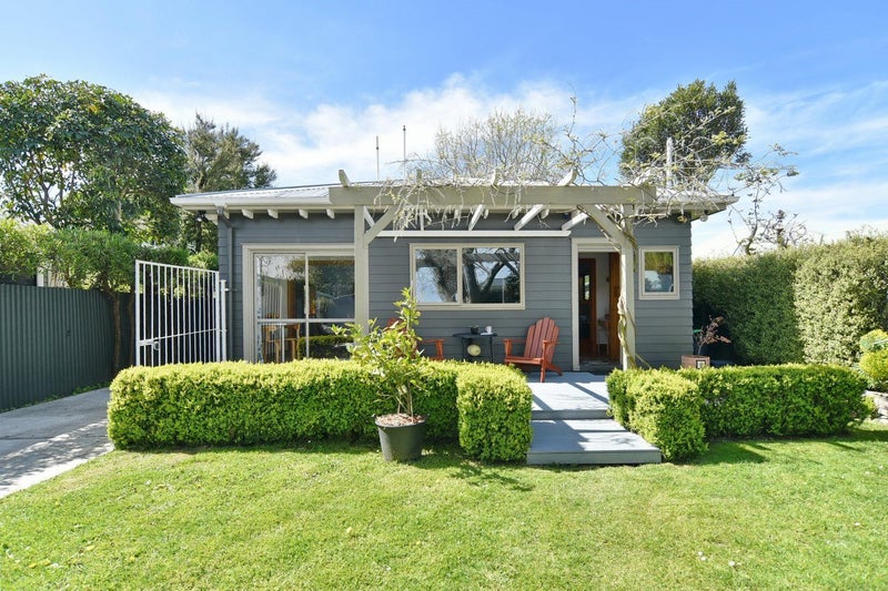 11 York Street, Waltham, Christchurch - Carousel 1
