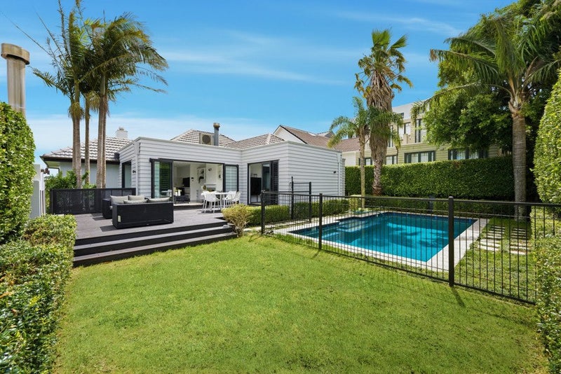 6 Rewiti Street, Orakei, Auckland - Carousel 2