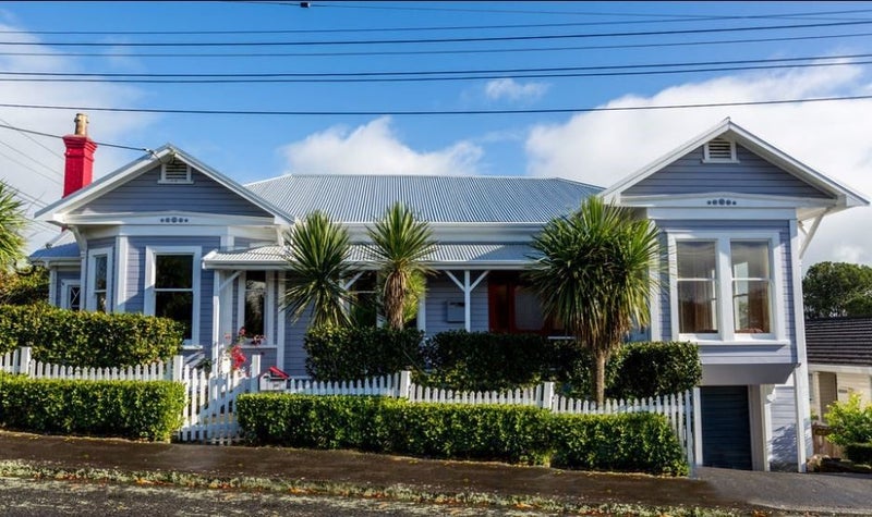 32 Cameron Street, New Plymouth, New Plymouth - Carousel 1