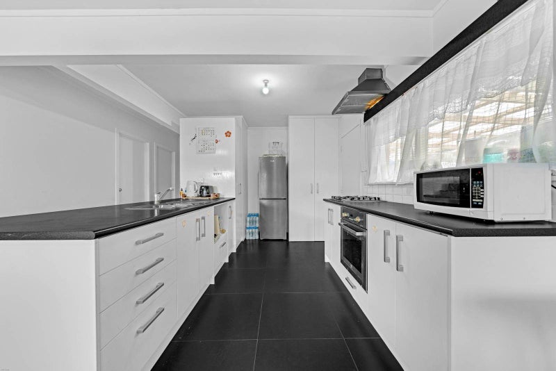 3/33 Cleek Road, Mangere East, Manukau City, Auckland - Carousel 2