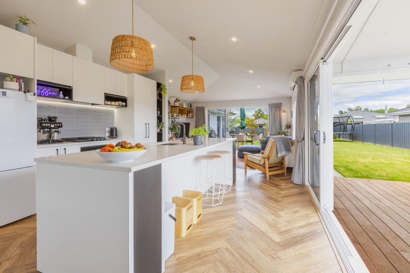 16 Dee Street, Otane, Otane - Carousel 2