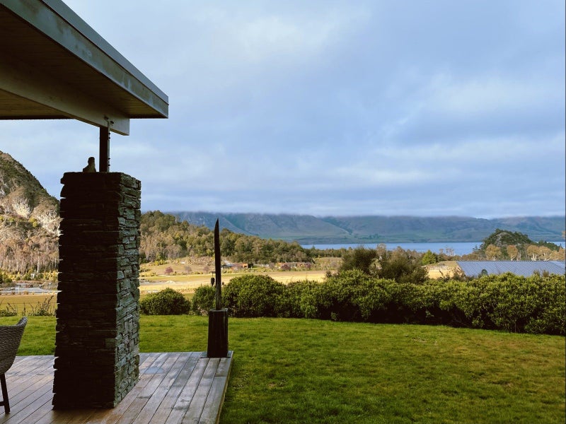 17 Lookout Drive, Mount Creighton, Queenstown - Carousel 1