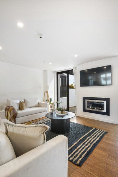 52 Omahu Road, Greenlane, Auckland - Carousel 50