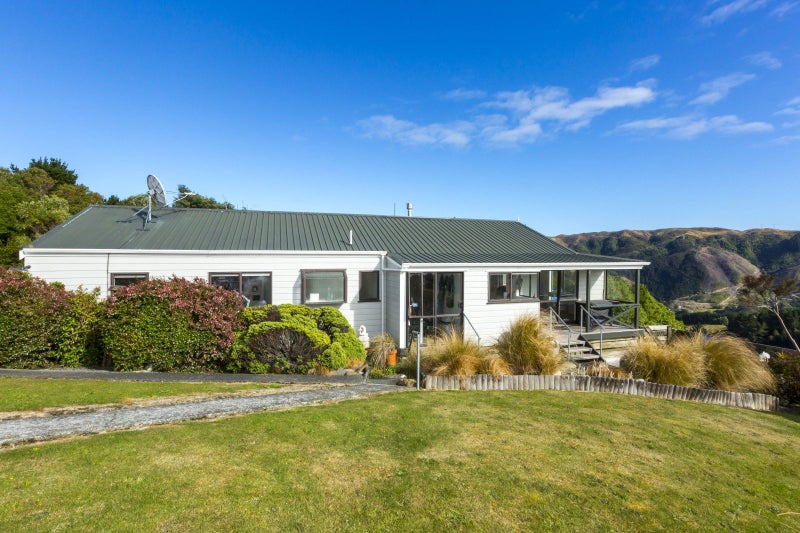 463 Moonshine Hill Road, Moonshine Valley, Porirua - Carousel 1
