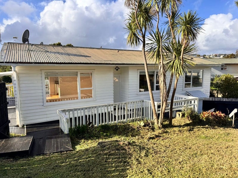 65 Caronia Crescent, Lynfield, Auckland City, Auckland - Carousel 1