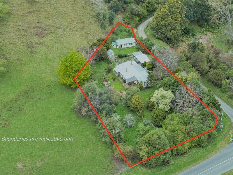 7 No 3 Line, Pohangina, Ashhurst - Carousel 2