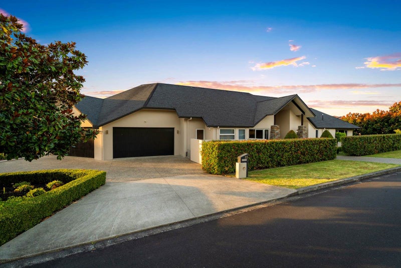 85 Sovereign Street, Flat Bush, Auckland - Carousel 2