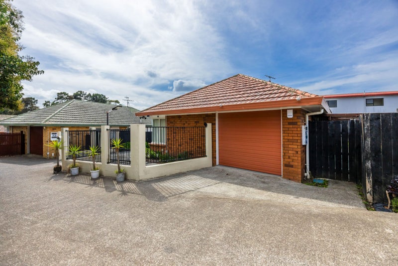25 Landette Road, Manurewa, Manukau City, Auckland - Carousel 1