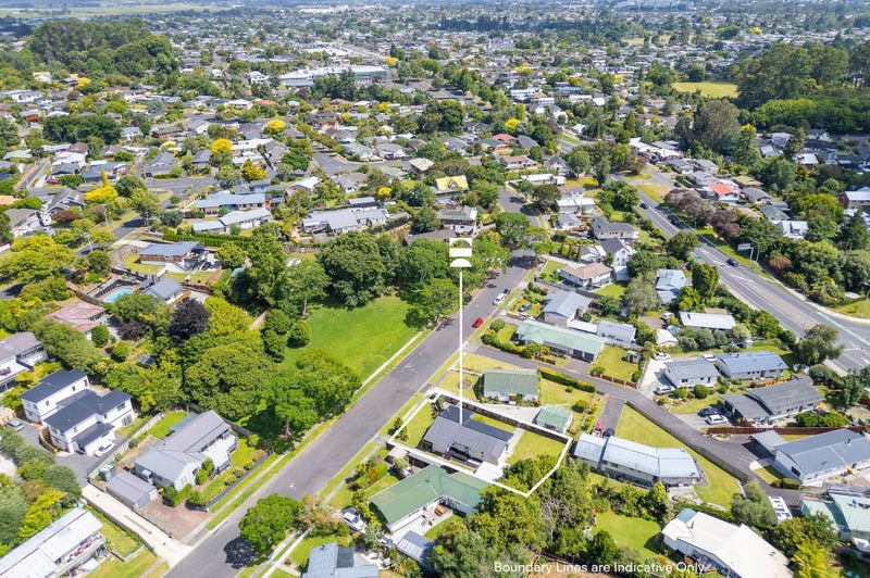 37 Exeter Street, Glenview, Hamilton - Carousel 22