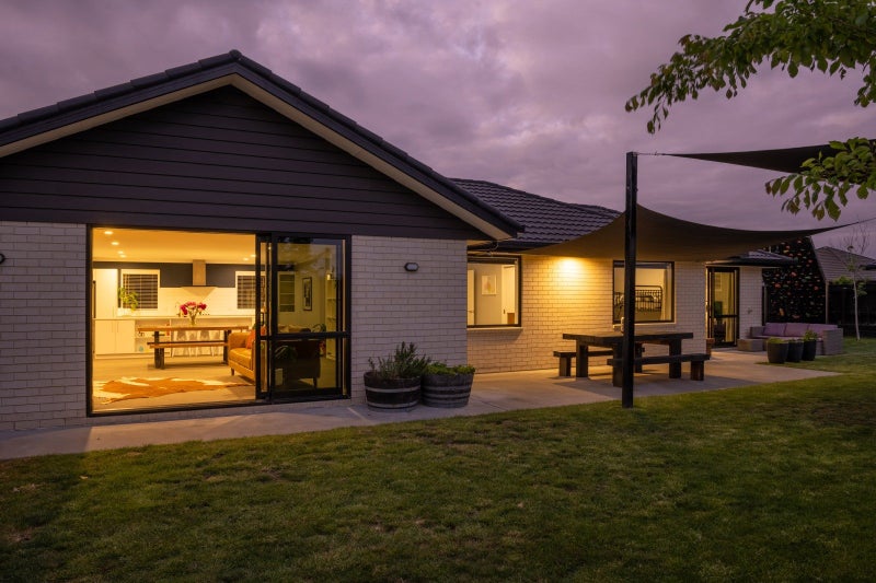 3 Spitfire Drive, Burleigh, Blenheim - Carousel 2