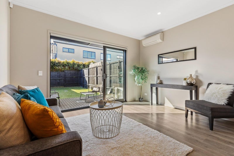 13 Kerewhenua Crescent, Hobsonville, Auckland - Carousel 1