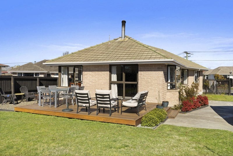 58 Sandown Crescent, Aranui, Christchurch - Carousel 1