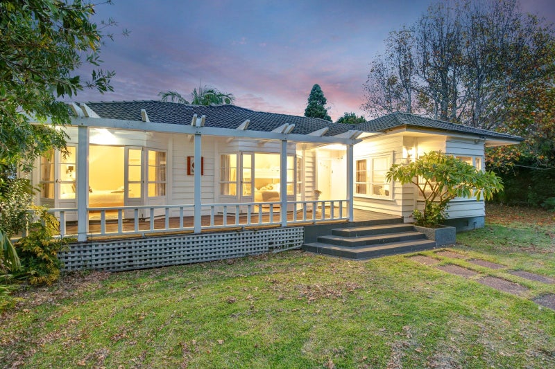 9 Glamis Avenue, Manly, Whangaparaoa - Carousel 2