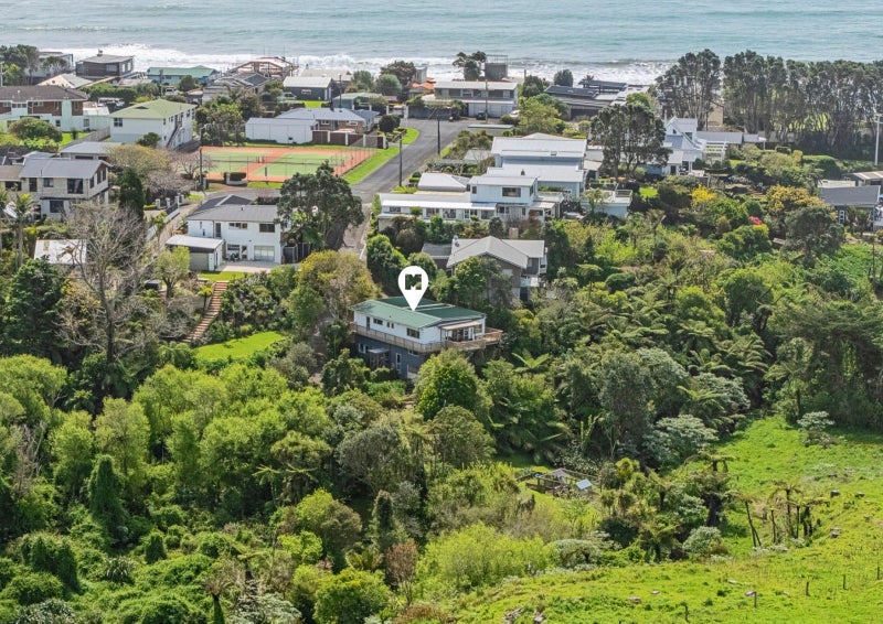 15 Linda Street, Oakura, Oakura - Carousel 39