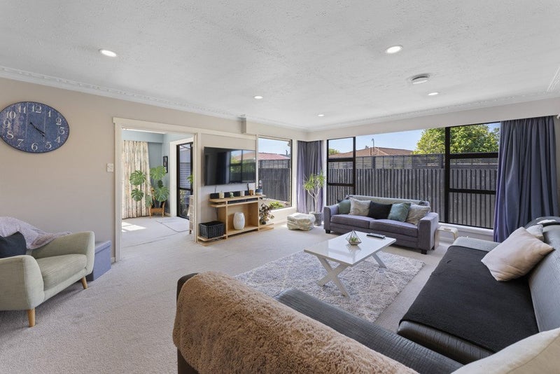 4 Westmorland Place, Bishopdale, Christchurch - Carousel 2