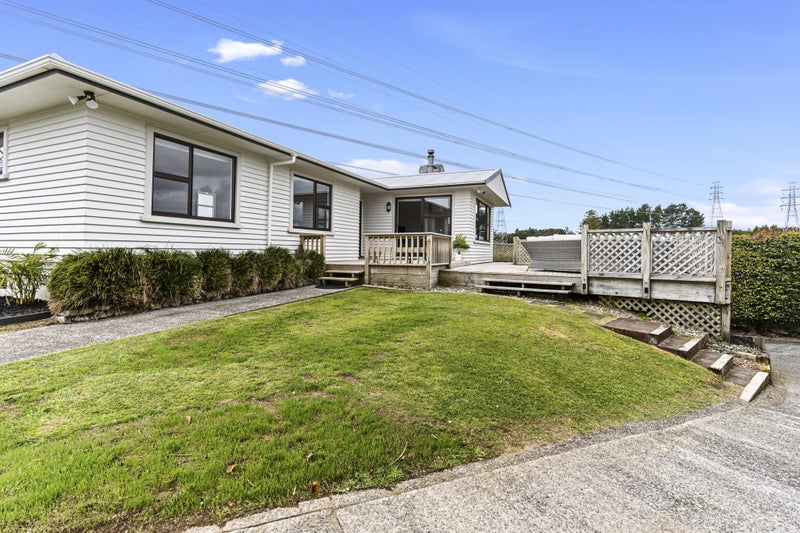 30 Saxton Road, Upper Vogeltown, New Plymouth - Carousel 1