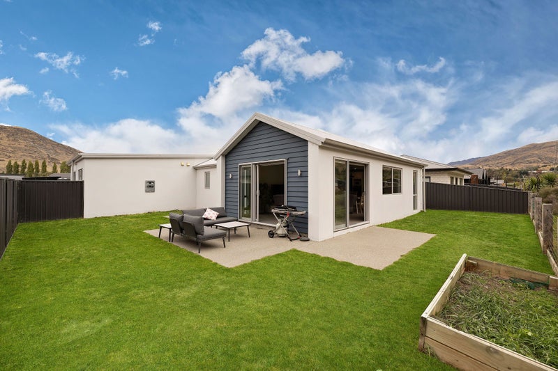 39 Walton Way, Lower Shotover, Queenstown - Carousel 1