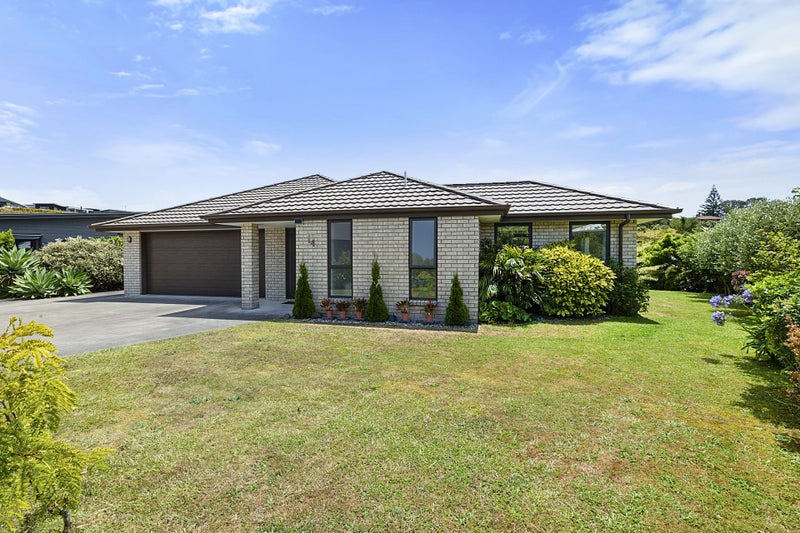 14 Te Arakete Place, Hurworth - Carousel 2