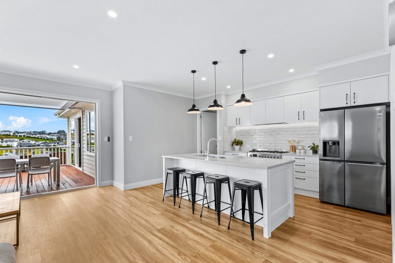 10 Pekanga Road, Orewa, Orewa - Carousel 2