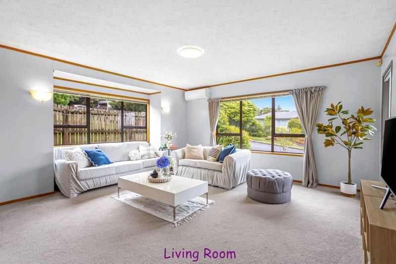 14 Deverell Place, Northcross, Auckland - Carousel 2