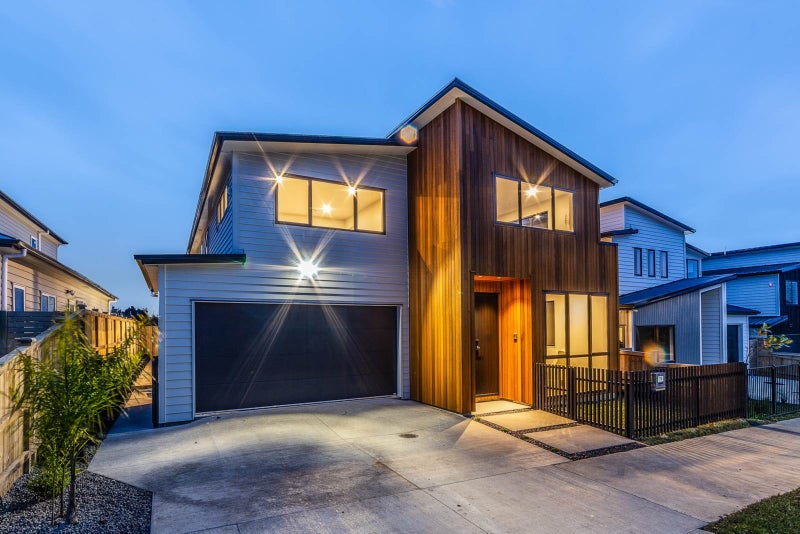 36 Thomas Rielly Avenue, Hobsonville, Auckland - Carousel 1