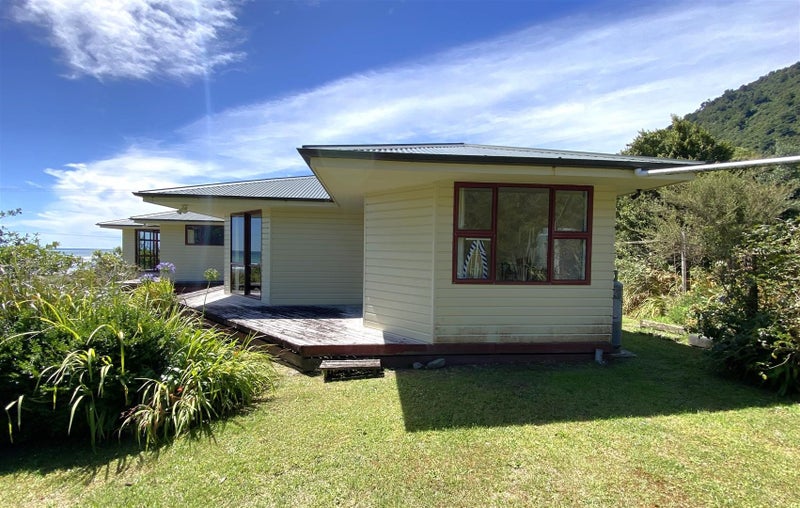 4 Keith Sands Grove, Havelock North, Havelock North - Carousel 2