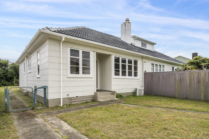 53 Hewer Crescent, Naenae, Lower Hutt - Carousel 1