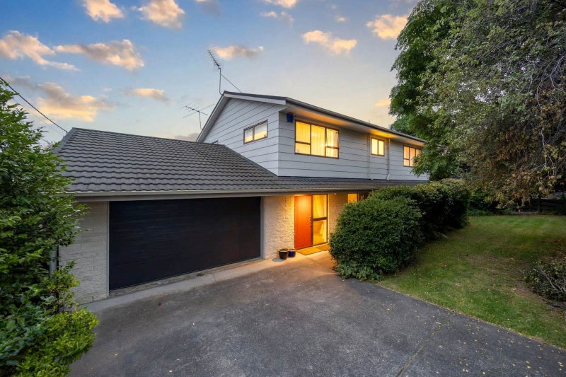 19 County Road, Torbay, North Shore City, Auckland - Carousel 1