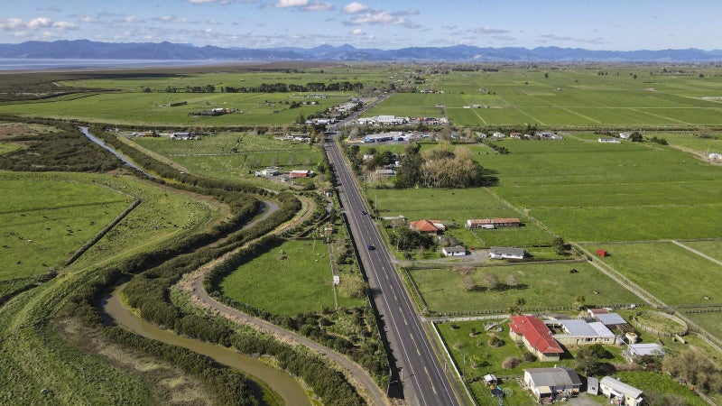 619 State Highway 25, Waitakaruru, Ngatea - Carousel 10
