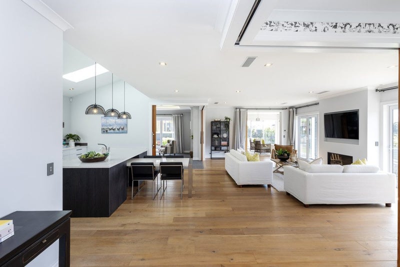 6 Rushden Rise, Westmorland, Christchurch - Carousel 2