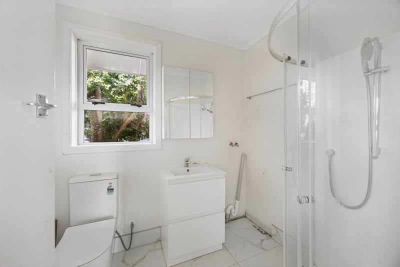75 Awaroa Road, Sunnyvale, Auckland - Carousel 8
