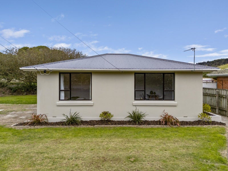 267 Tomahawk Road, Ocean Grove, Dunedin - Carousel 1