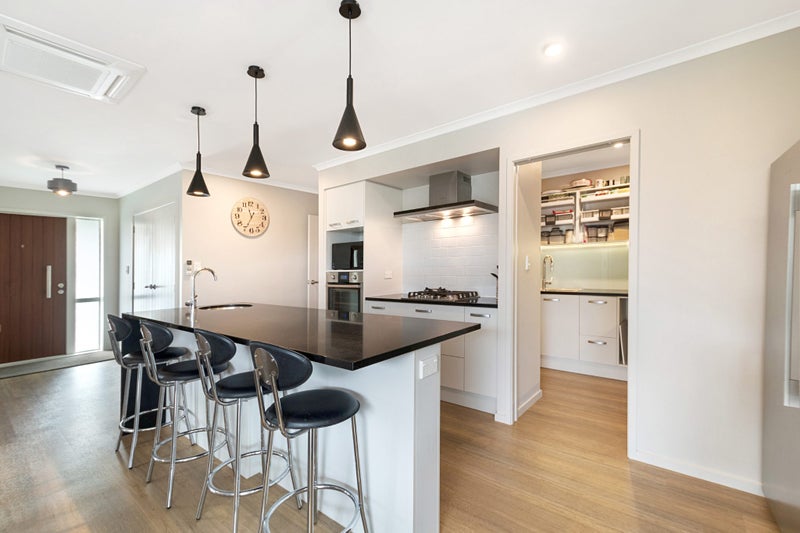 16 Eric Farley Drive, Kumeu - Carousel 2