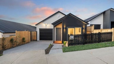 27 Aquamarine Avenue, Wainui, Wainui - Carousel 1