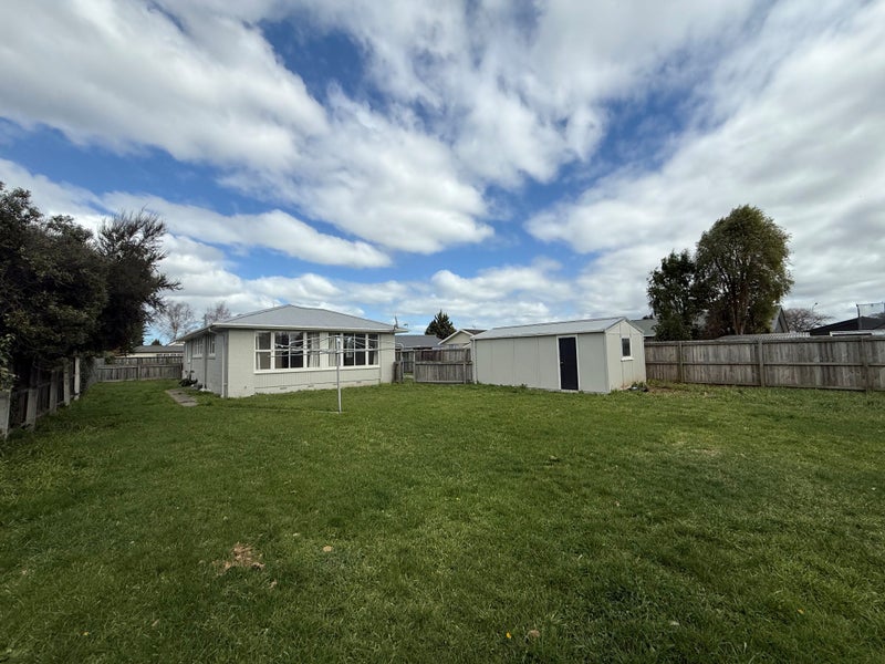 12B Ian Place, Bishopdale, Christchurch - Carousel 2
