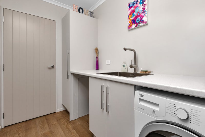 19 Walnut Grove, Kensington, Whangarei - Carousel 24