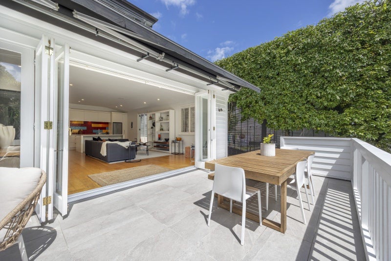 11 Vine Street, Saint Marys Bay, Auckland - Carousel 2