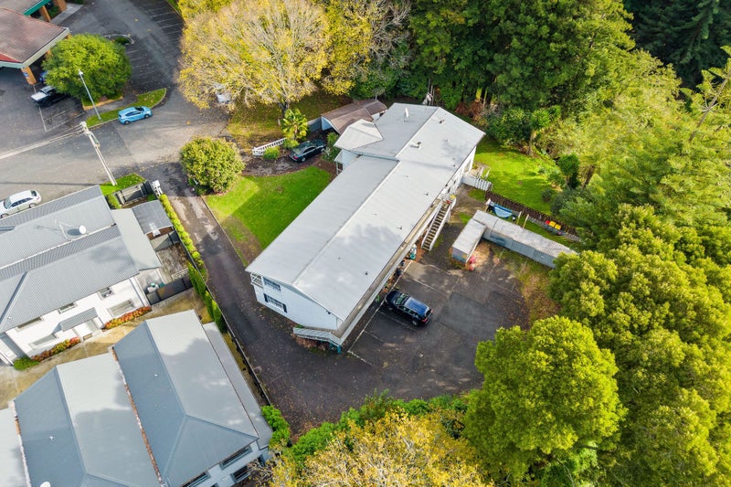 44C Charlemont Street, Whitiora, Hamilton - Carousel 11