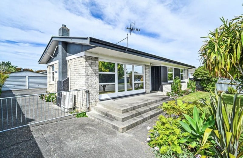 52 Folkestone Drive, Flaxmere, Hastings - Carousel 1